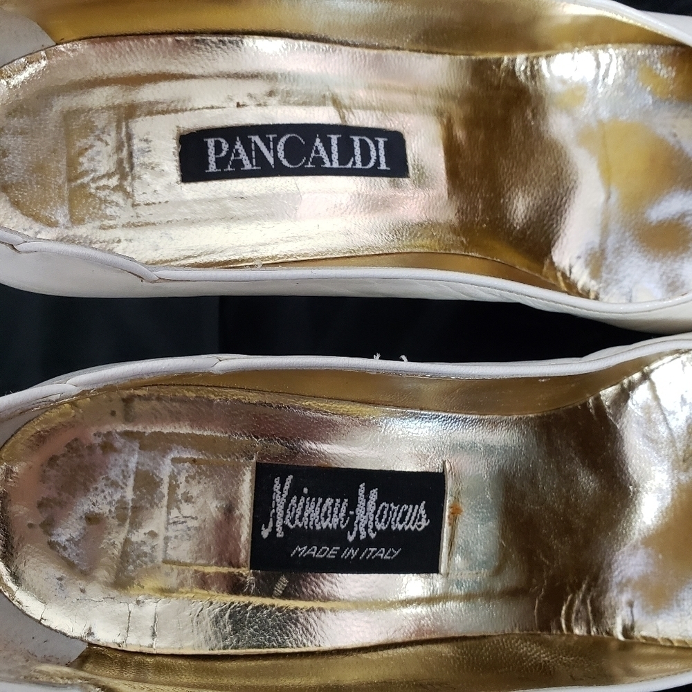 Pancaldi Vartan Winter White Ivory Kid Leather 8AA Narrow Pump Heels EUC in box - Picture 4 of 16